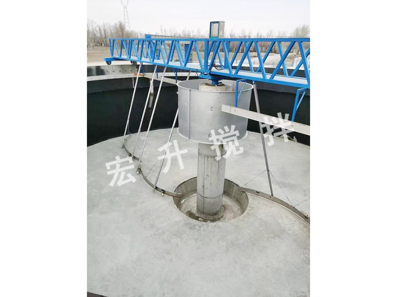 全橋式周邊傳動(dòng)刮泥機(jī)