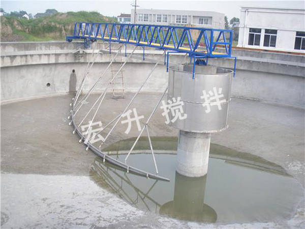 半橋式周邊傳動(dòng)刮泥機(jī)